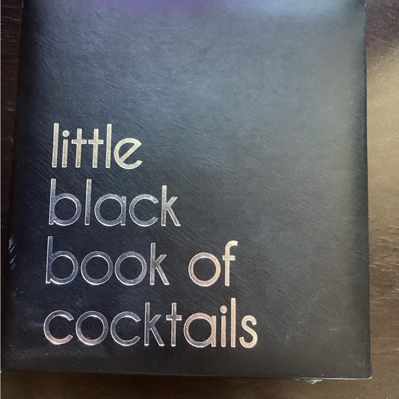 Cocktail Book - Picture 1 of 3